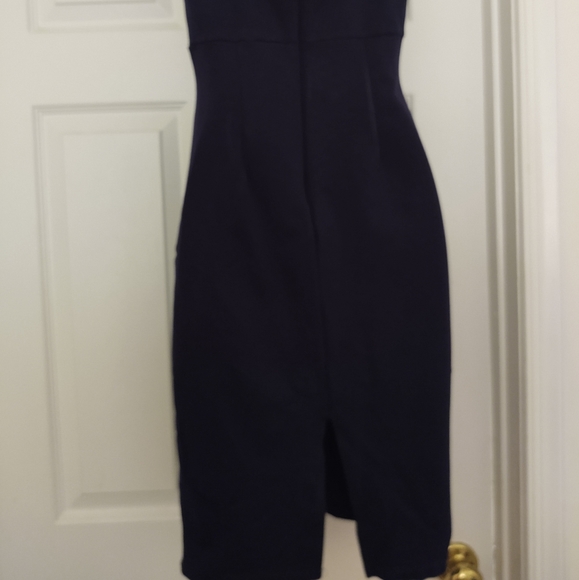 Dress - Picture 4 of 4